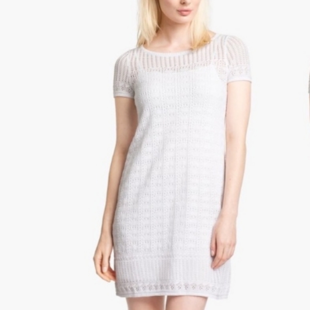 Lilly Pulitzer white sweater dress missing slip